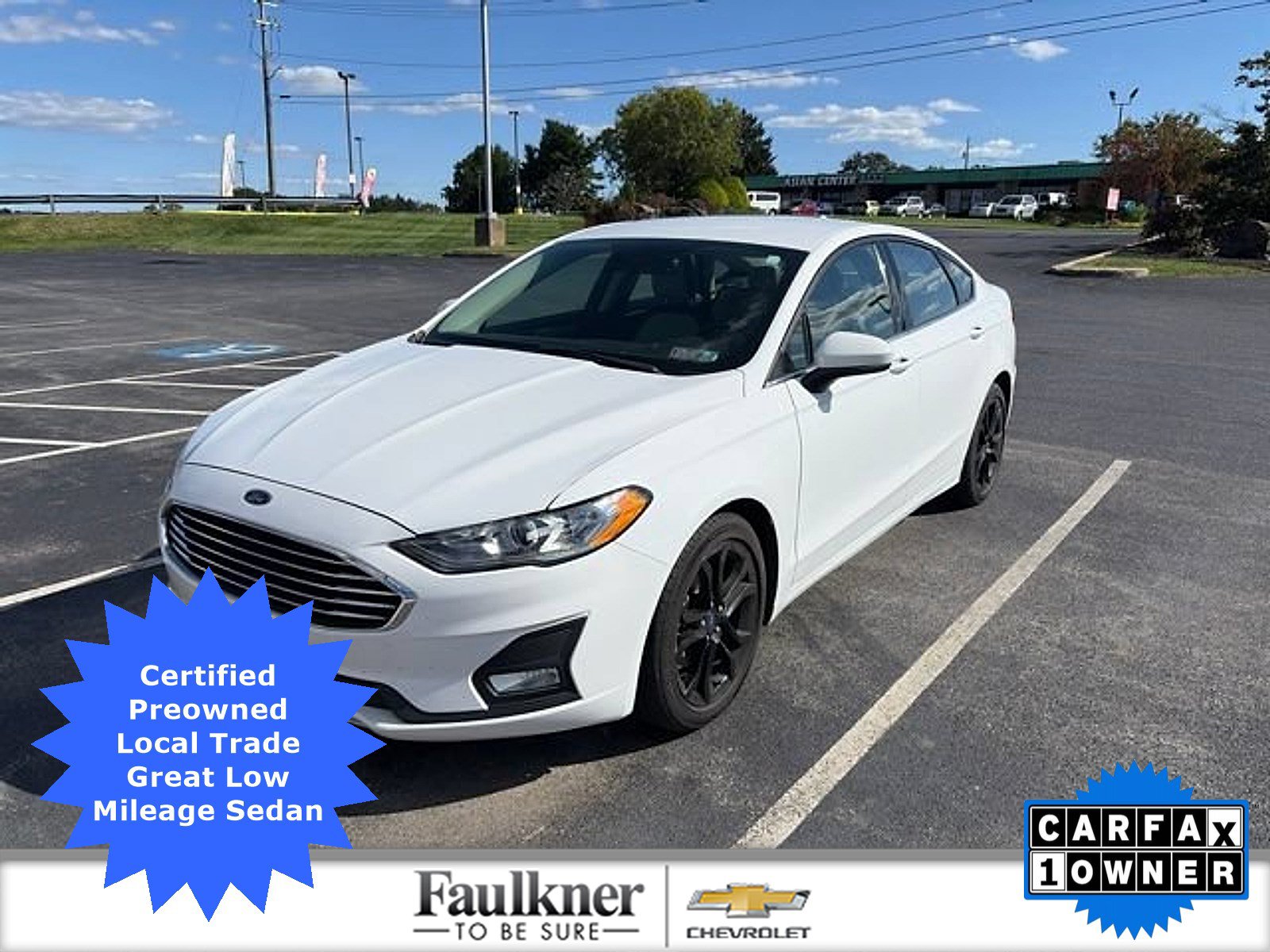 Used 2020 Ford Fusion SE w/ Equipment Group 151A FWD image 1