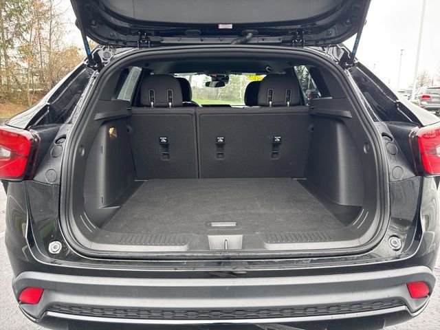 Used 2024 Chevrolet Trax RS w/ Driver Confidence Package image 22