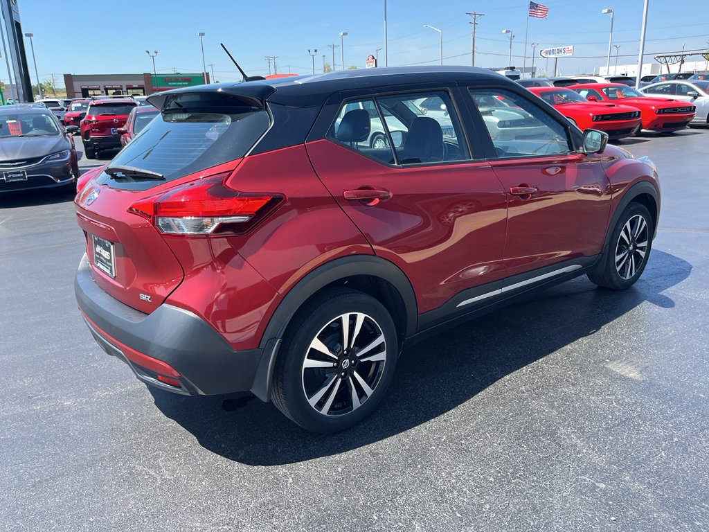 Used 2019 Nissan Kicks SR w/ SR Premium Package image 7
