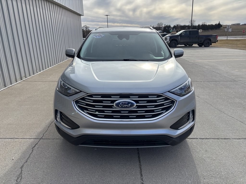 Used 2022 Ford Edge SEL w/ Convenience Package image 2