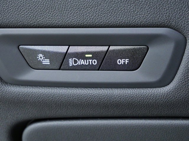 Certified 2025 Volkswagen Jetta GLI Autobahn FWD image 39