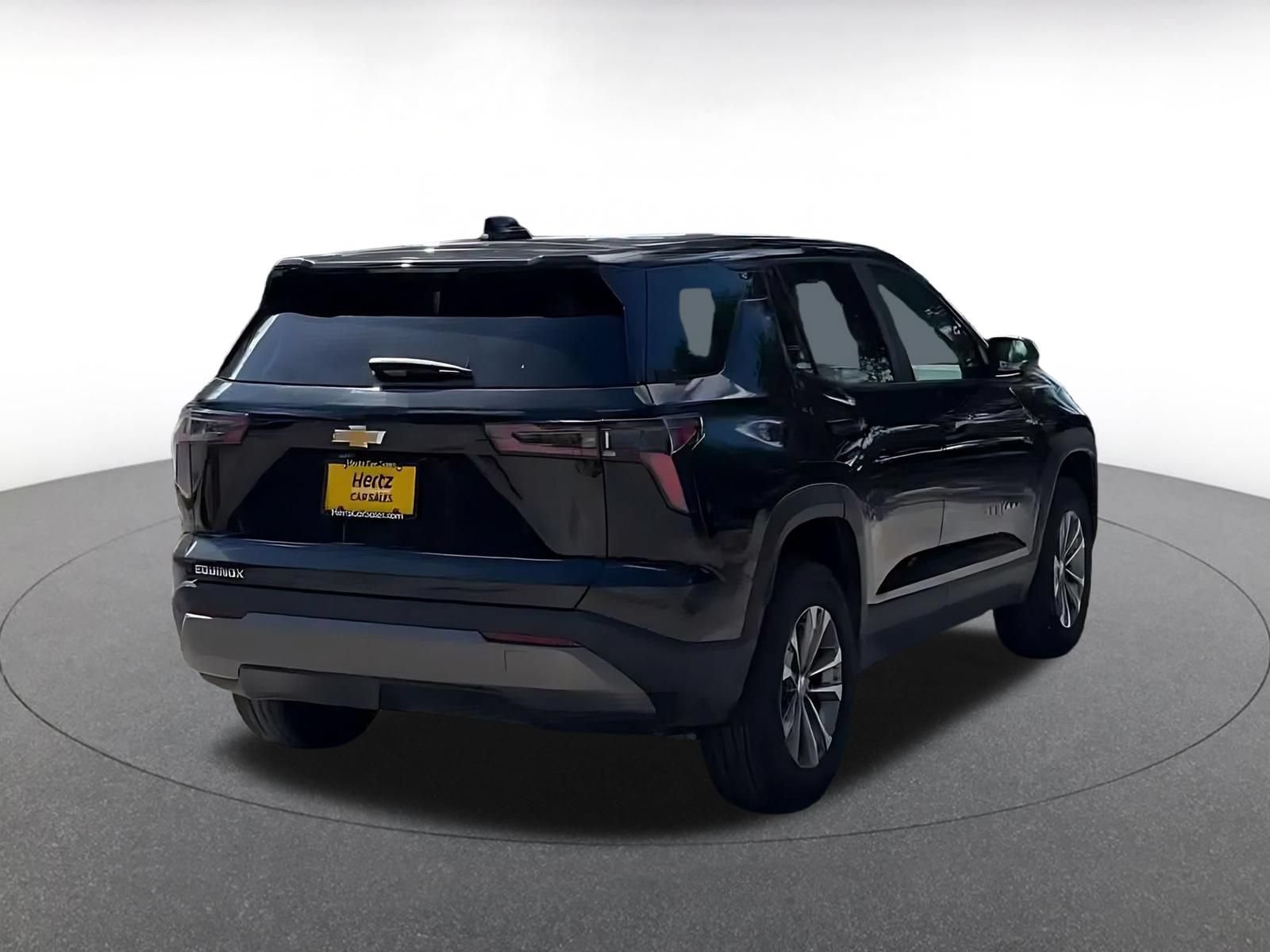 Used 2025 Chevrolet Equinox LT FWD image 13