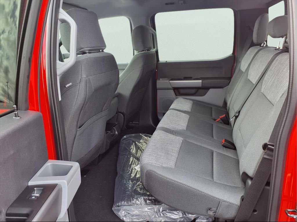 New 2026 Ford F250 XLT w/ FX4 Off-Road Package image 17