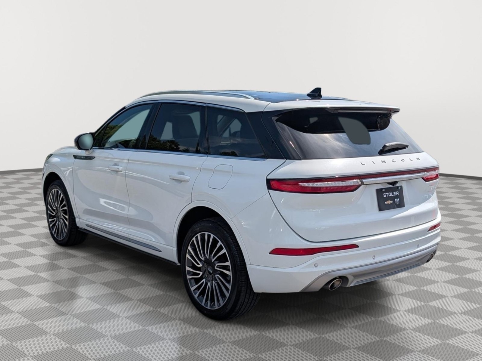 Used 2022 Lincoln Corsair AWD w/ Premium Package image 3