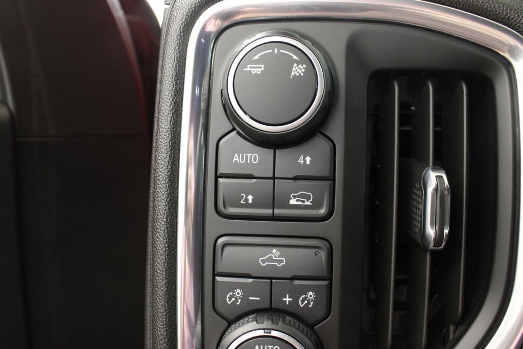 Used 2019 Chevrolet Silverado 1500 LT w/ All-Star Edition image 27