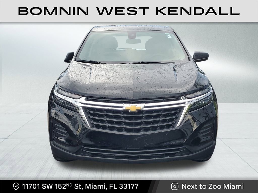 Used 2023 Chevrolet Equinox LS image 2