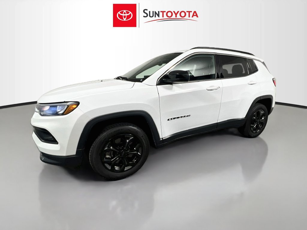 Used 2024 Jeep Compass Latitude AWD/4WD image 9