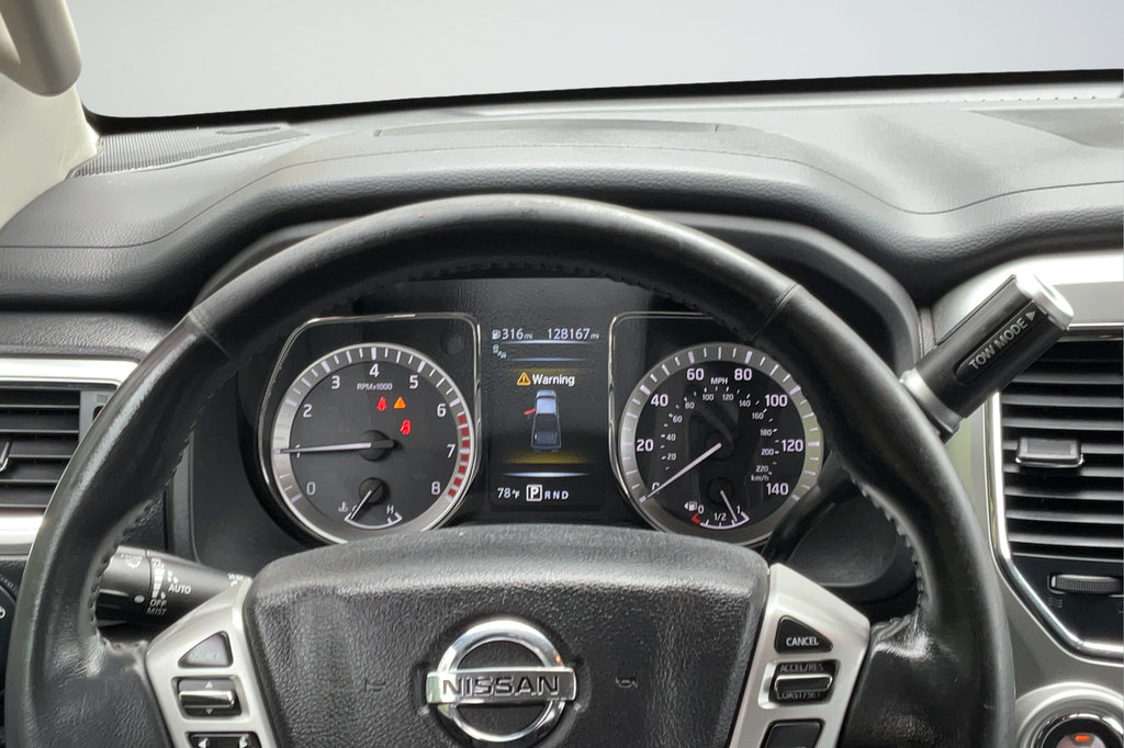 Used 2017 Nissan Titan SV RWD image 14