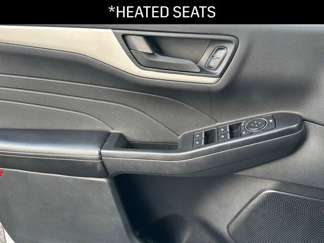 Used 2022 Ford Escape SE w/ Cold Weather Package image 13