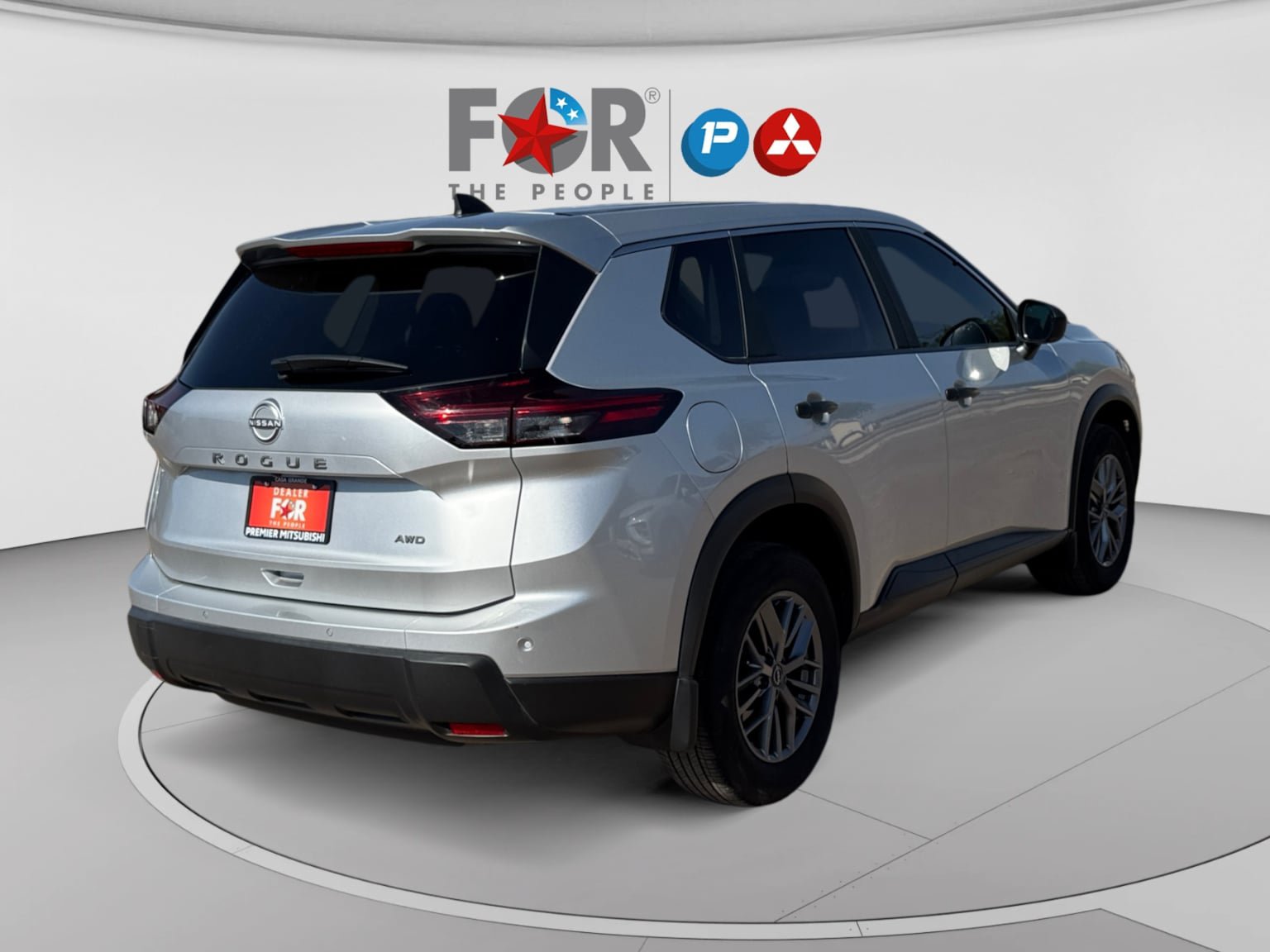 Used 2025 Nissan Rogue S AWD/4WD image 5