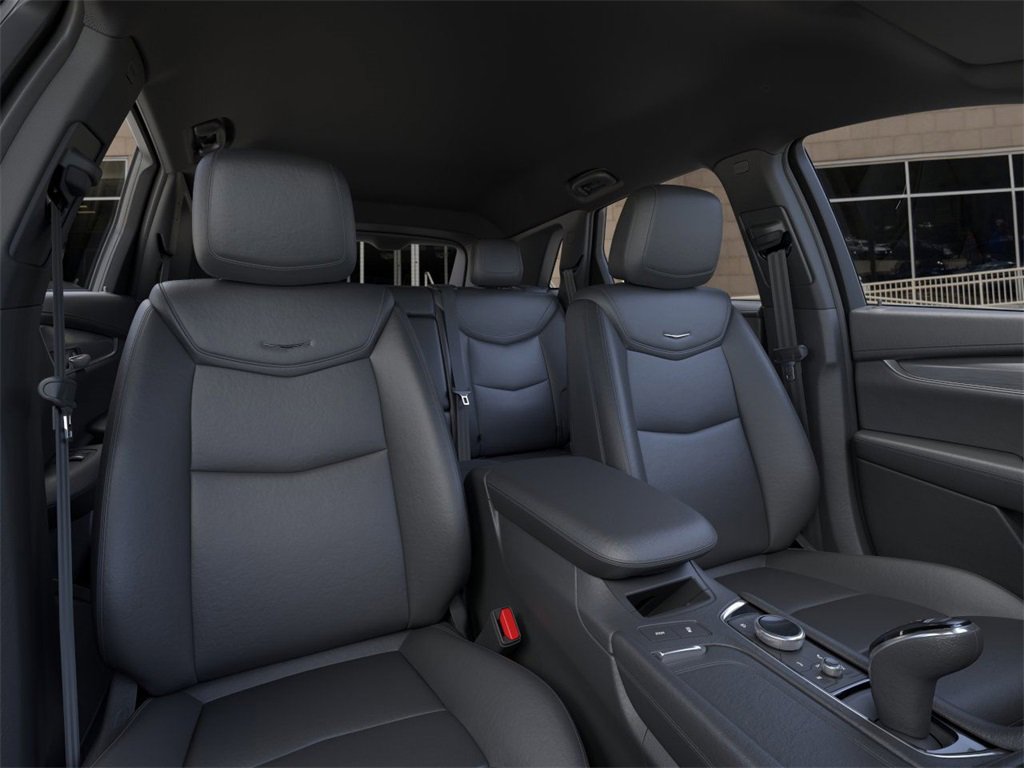 New 2025 Cadillac XT5 Luxury image 16