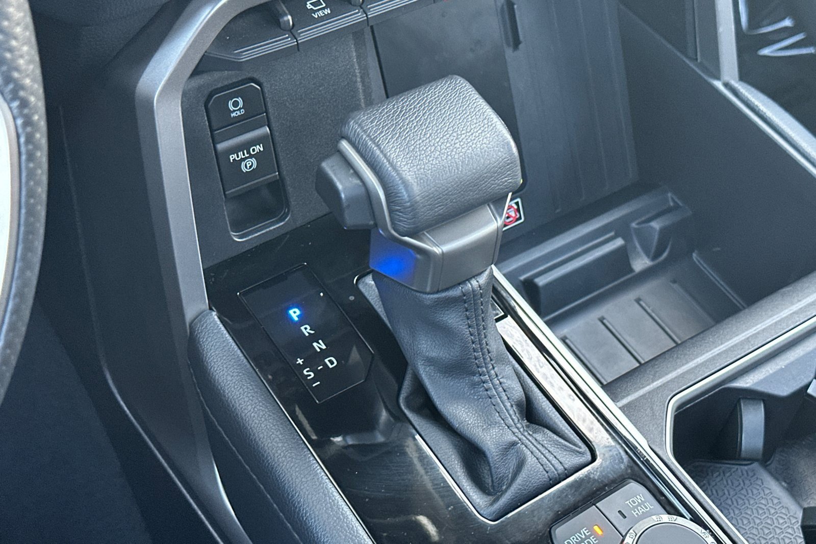 Certified 2025 Toyota Tundra Limited AWD/4WD image 20