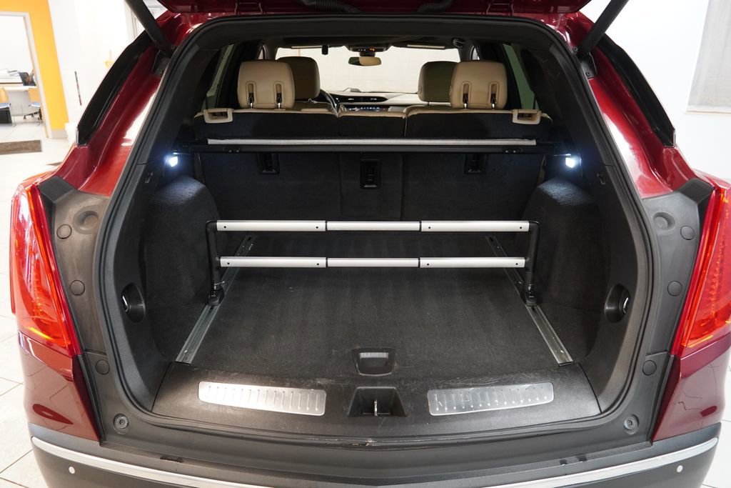 Used 2017 Cadillac XT5 Premium Luxury w/ Advanced Security Package FWD image 13