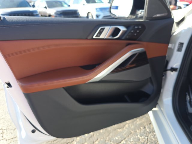 Used 2023 BMW X6 xDrive40i w/ Executive Package AWD/4WD image 11