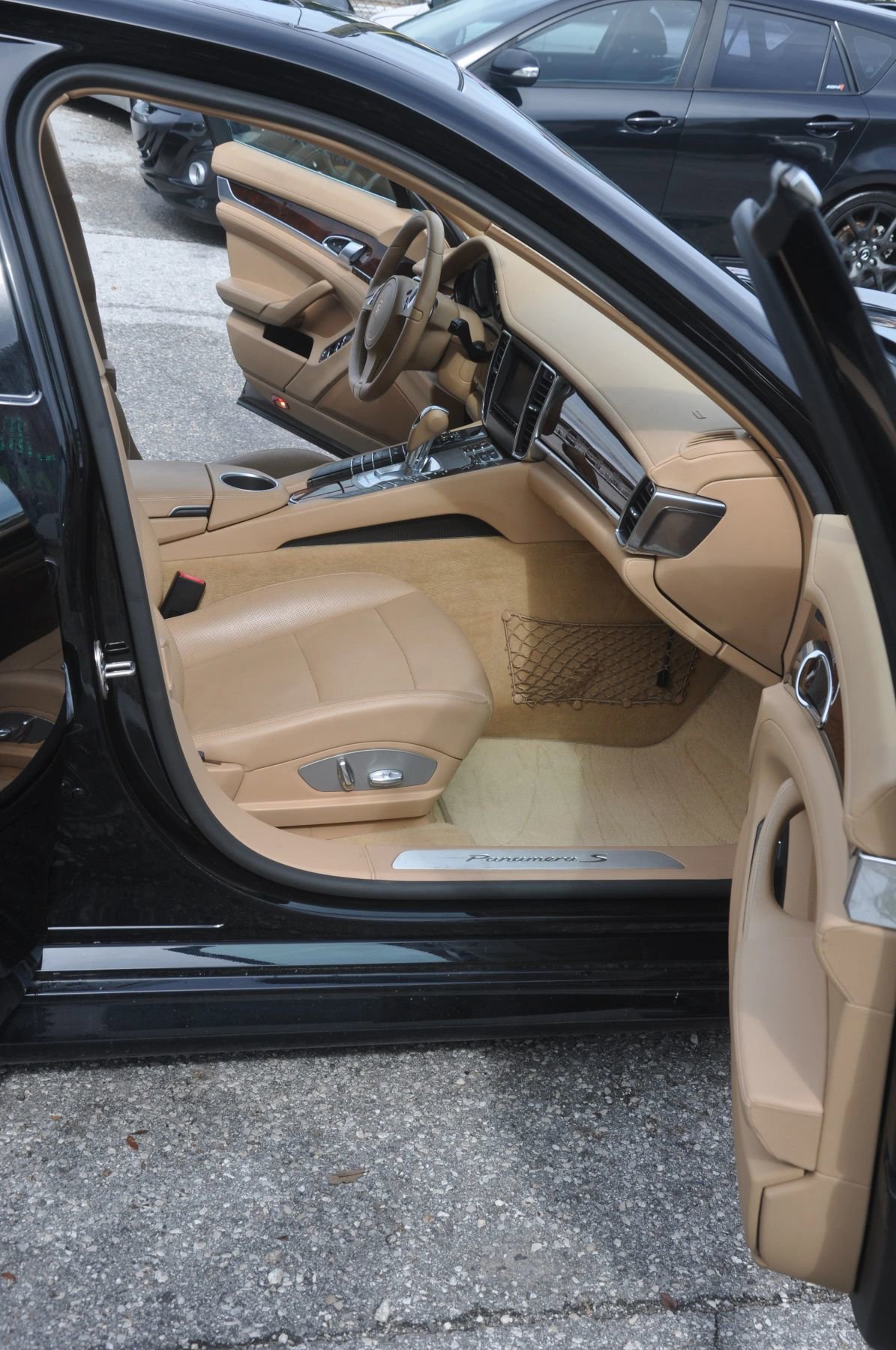 Used 2013 Porsche Panamera 4S image 25