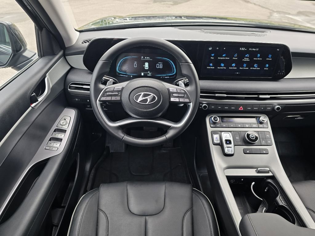 Used 2025 Hyundai Palisade SEL FWD image 13