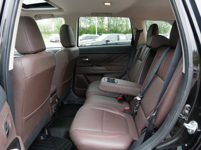 Used 2018 Mitsubishi Outlander GT AWD/4WD image 11