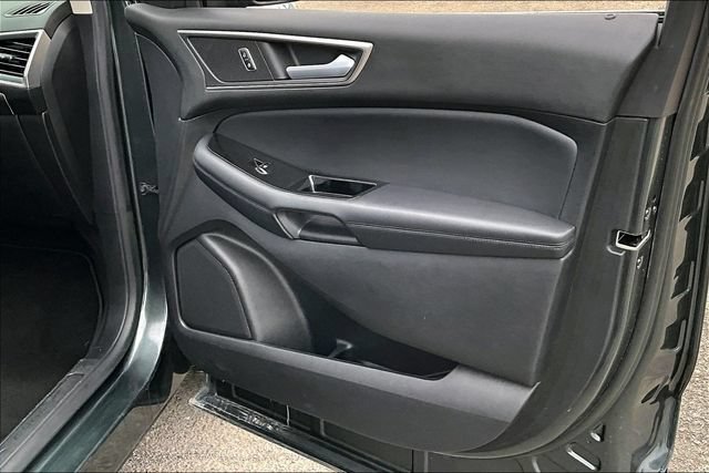 Used 2015 Ford Edge SEL w/ Equipment Group 201A FWD image 19