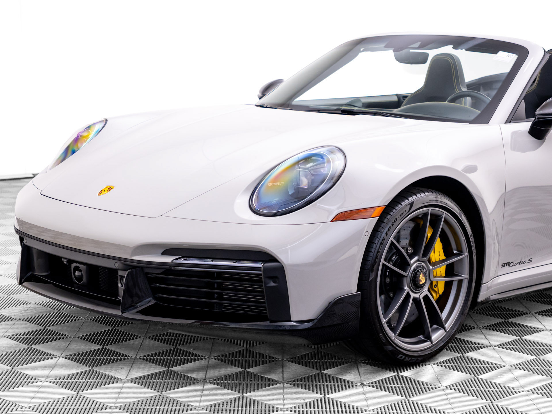 Certified 2022 Porsche 911 Turbo S AWD/4WD image 35