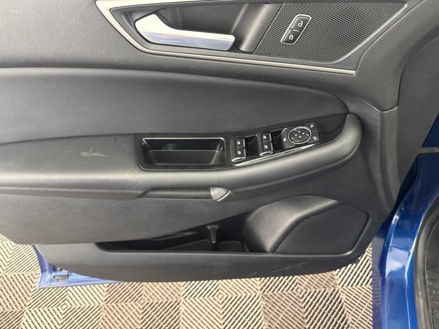 Used 2020 Ford Edge SEL w/ Convenience Package AWD/4WD image 22