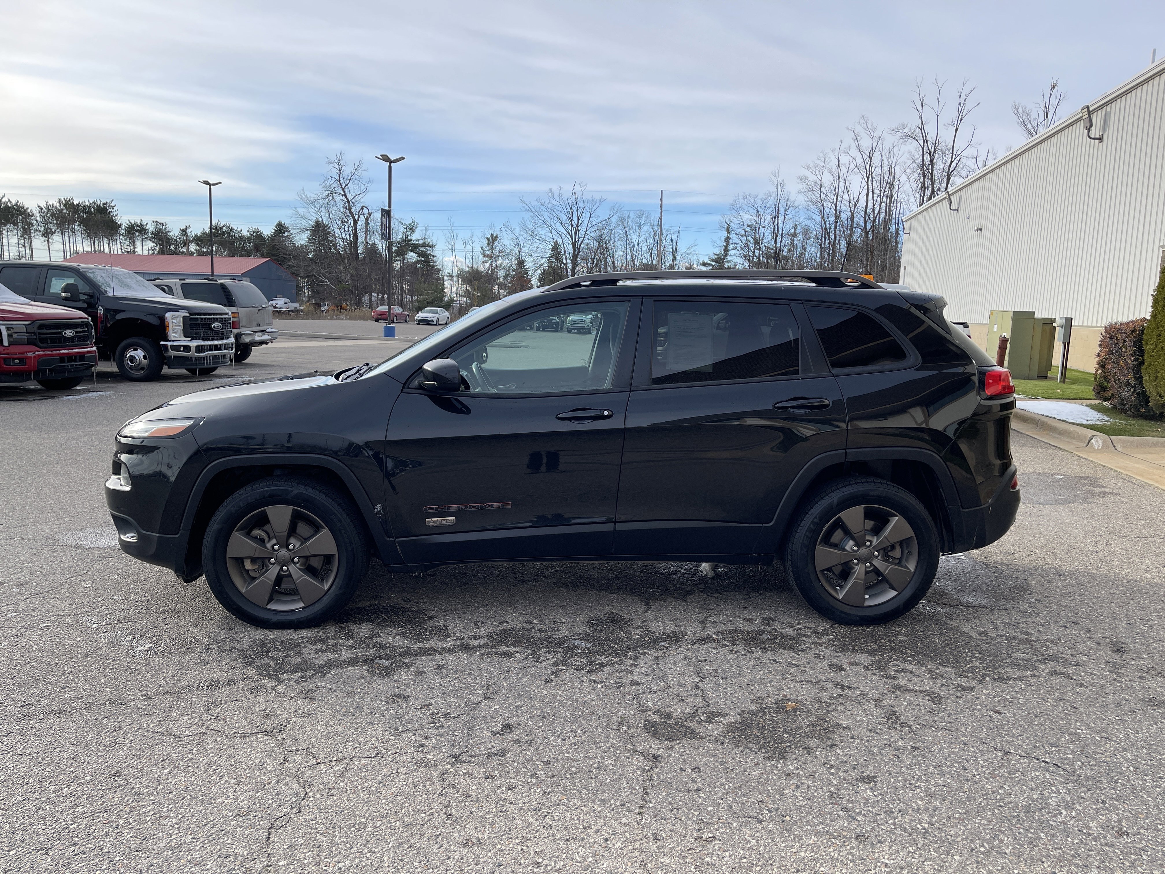 Used 2016 Jeep Cherokee 75th Anniversary image 6