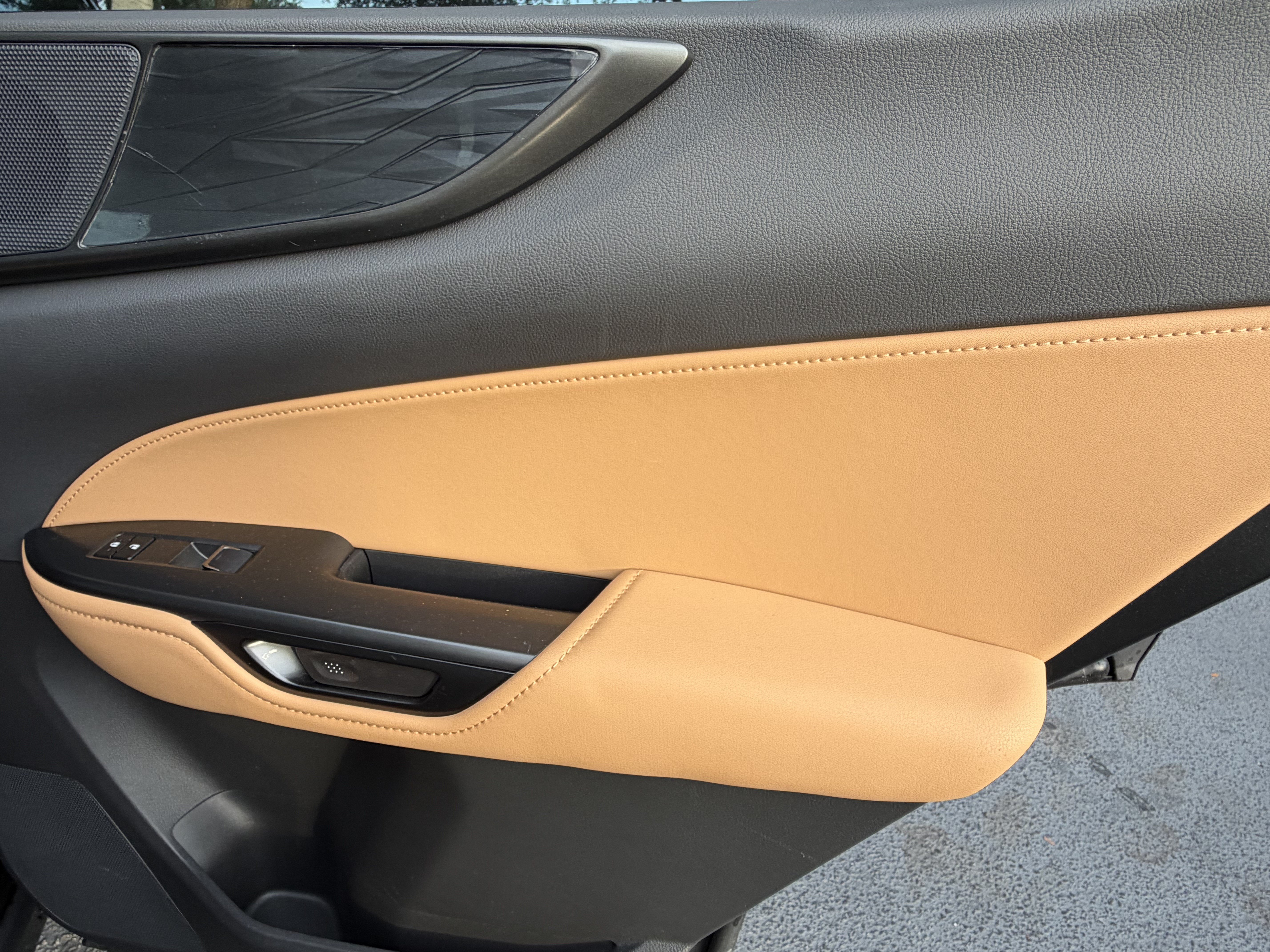 Certified 2025 Lexus NX 250 FWD w/ Premium Package image 38