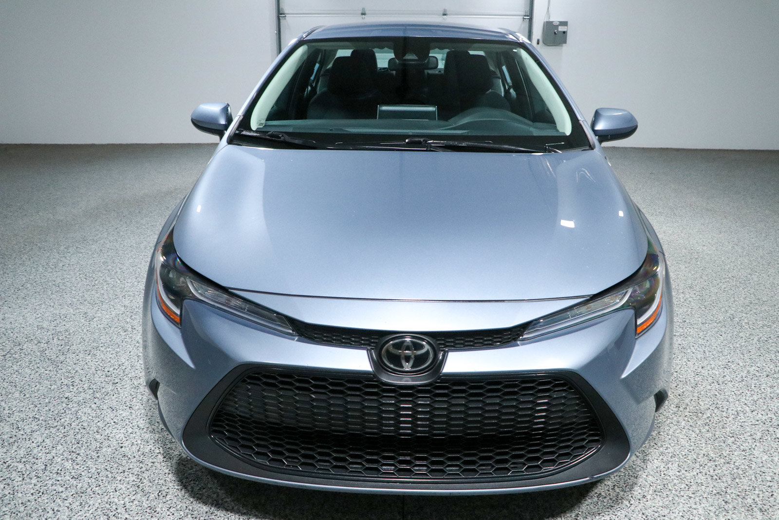 Used 2020 Toyota Corolla LE FWD image 4