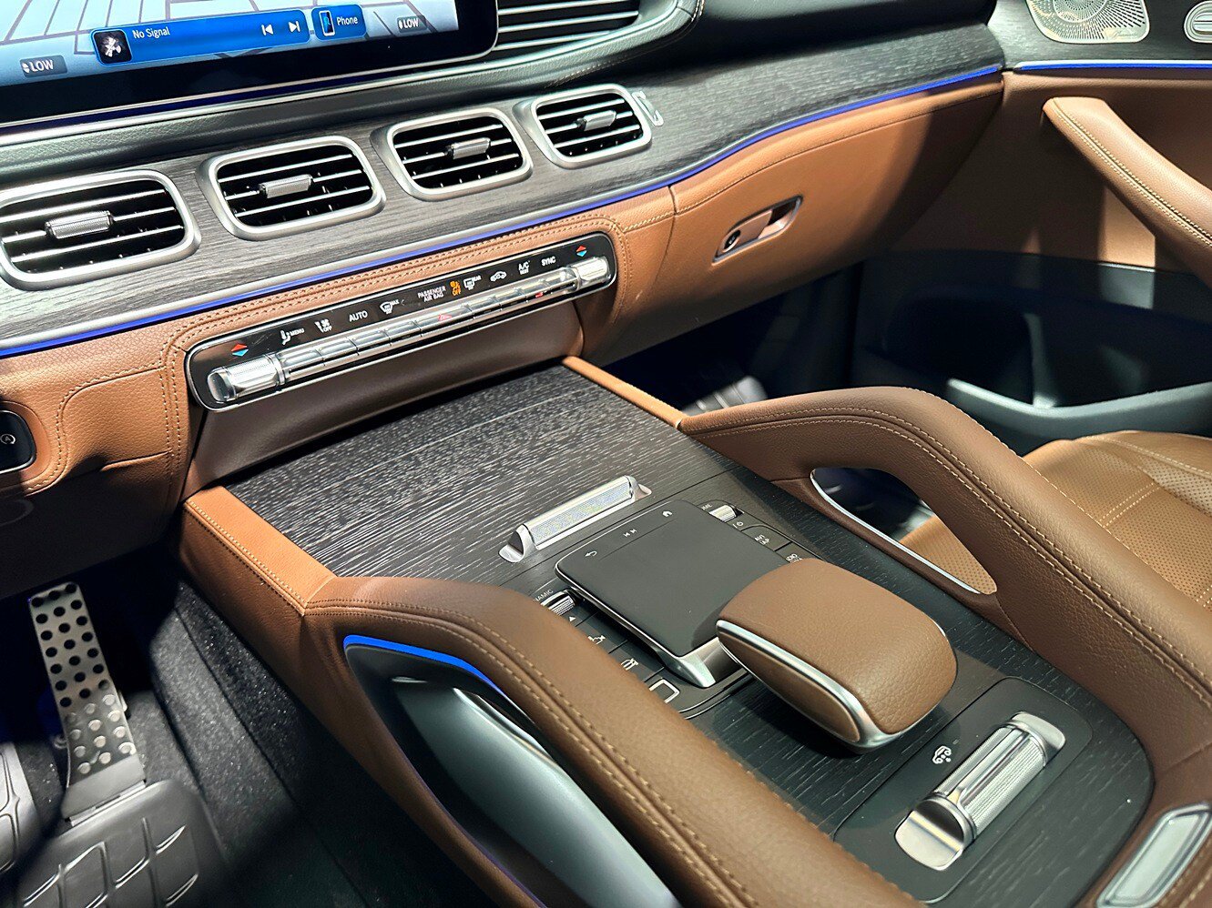 New 2026 Mercedes-Benz GLS 450 4MATIC image 12
