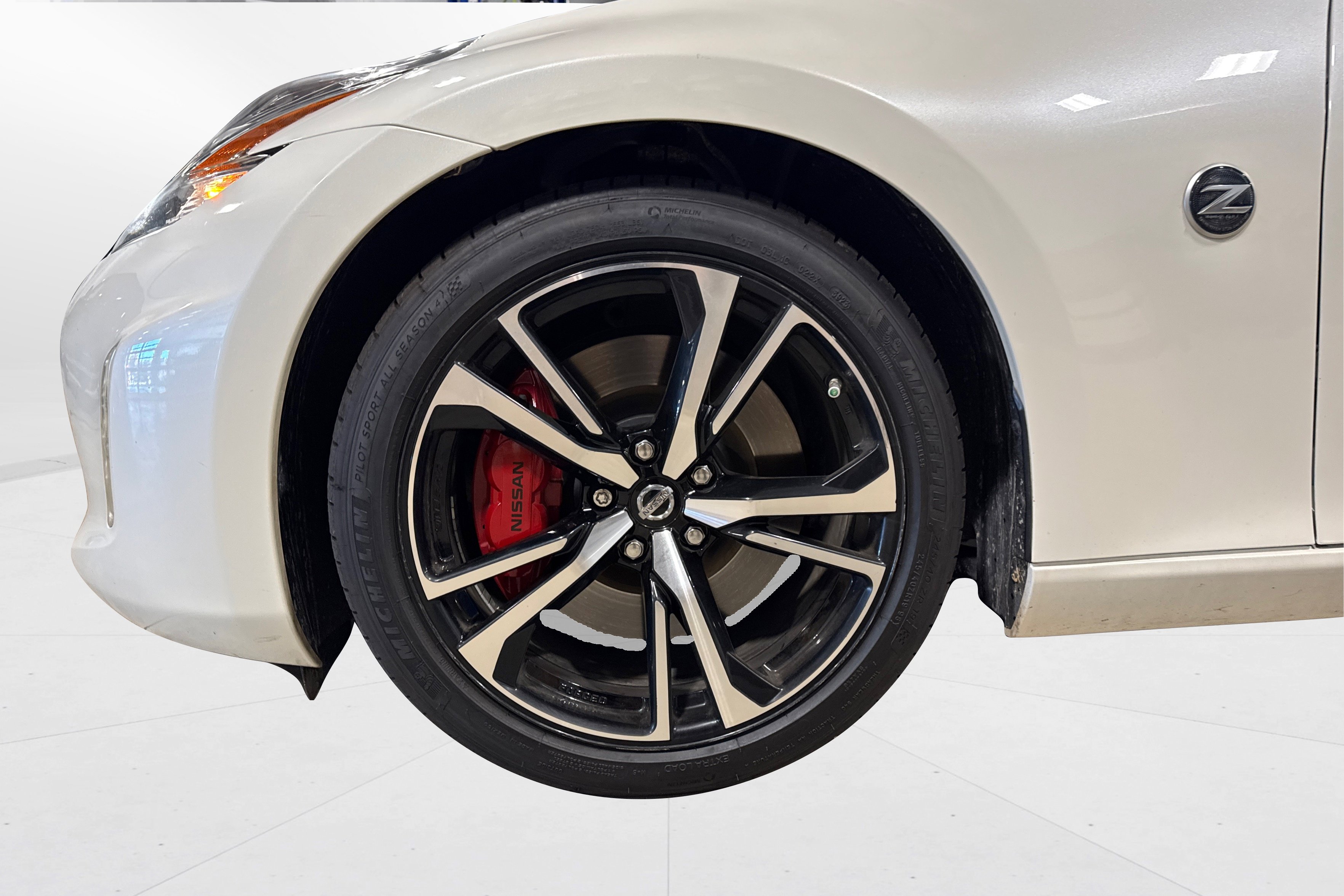 Used 2020 Nissan 370Z Touring Sport image 44