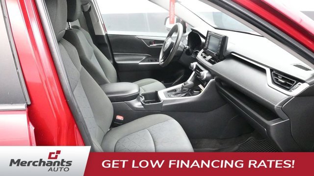 Used 2022 Toyota RAV4 XLE FWD image 11