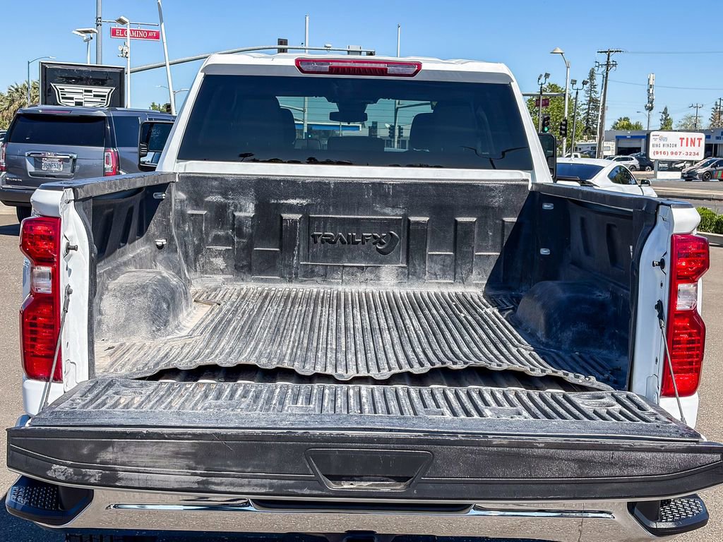 Used 2025 Chevrolet Silverado 2500 LT w/ Convenience Package AWD/4WD image 54