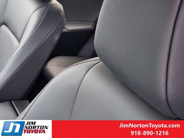 Used 2026 Toyota RAV4 XLE Premium AWD/4WD image 15