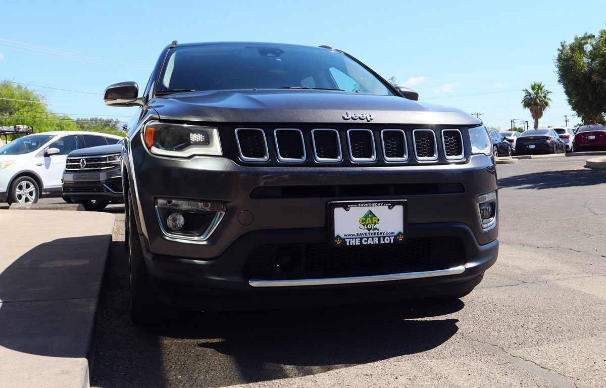 Used 2018 Jeep Compass Limited w/ Navigation Group FWD image 18