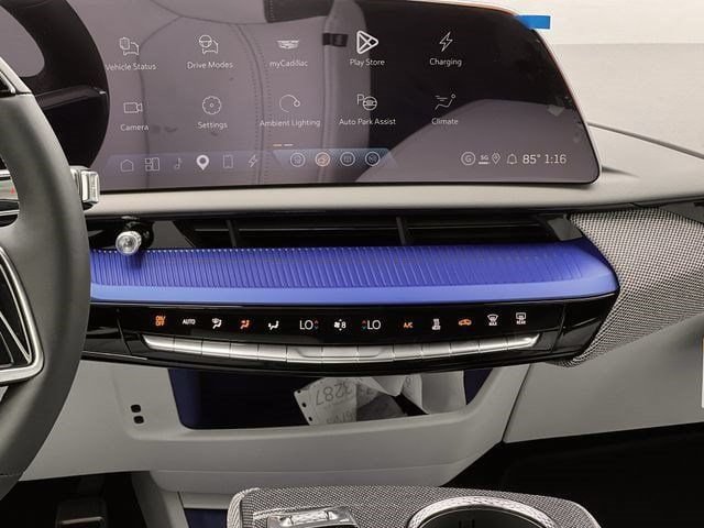 New 2026 Cadillac Optiq Luxury 1 AWD/4WD image 15
