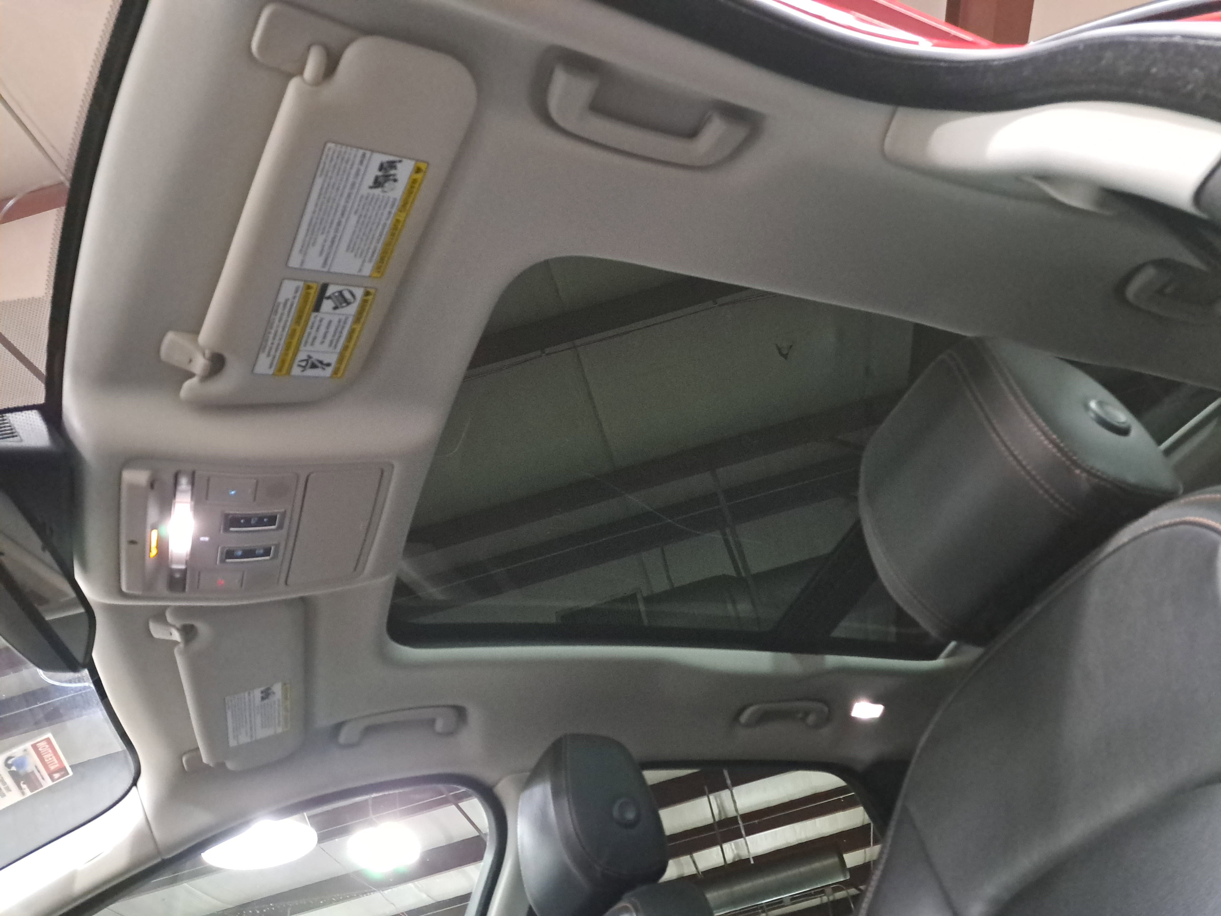 Used 2018 Jaguar F-PACE Prestige image 31