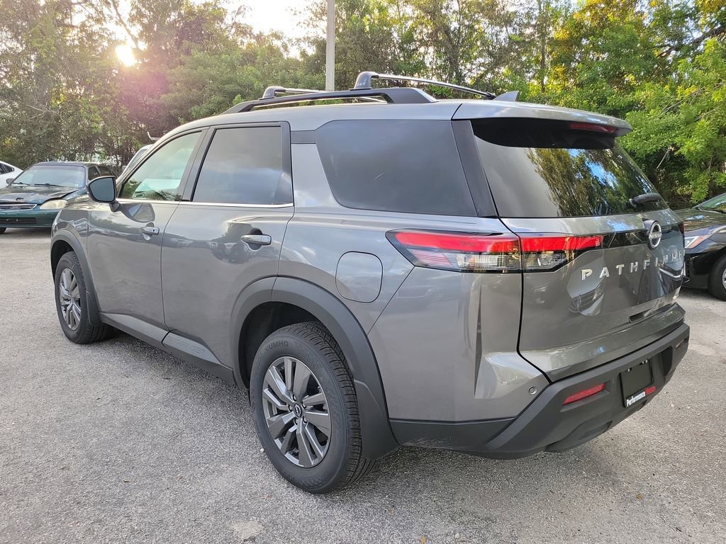 New 2025 Nissan Pathfinder SV image 5