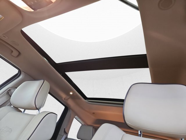 Used 2020 Jeep Grand Cherokee Overland image 29