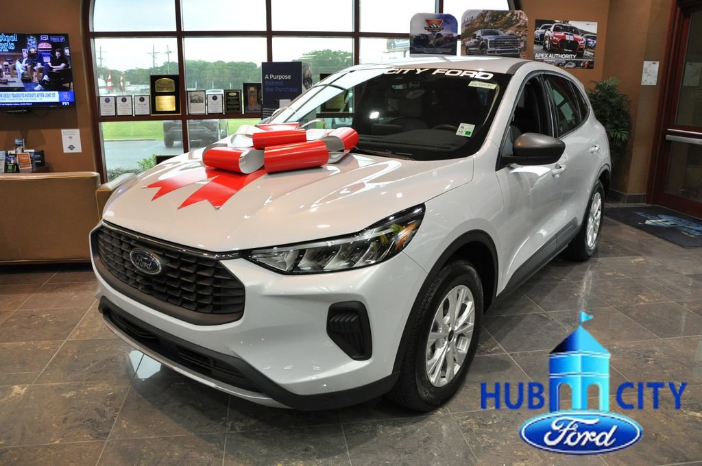 New 2026 Ford Escape Active FWD image 1
