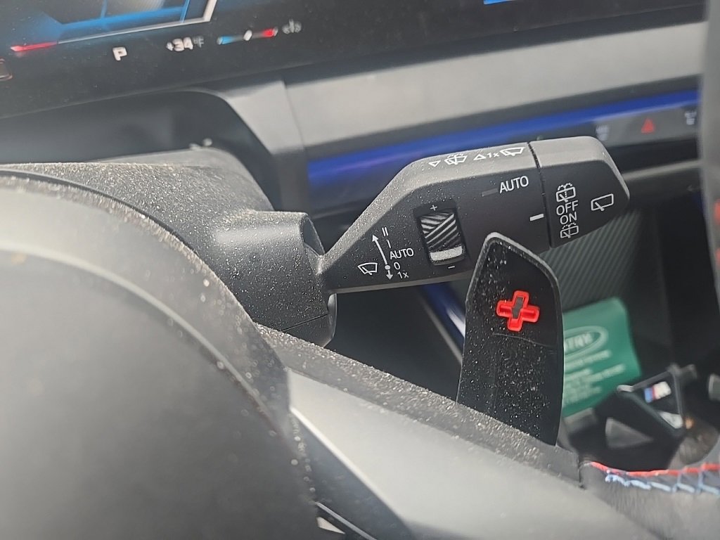 Used 2025 BMW X3 M50 w/ Premium Package image 27