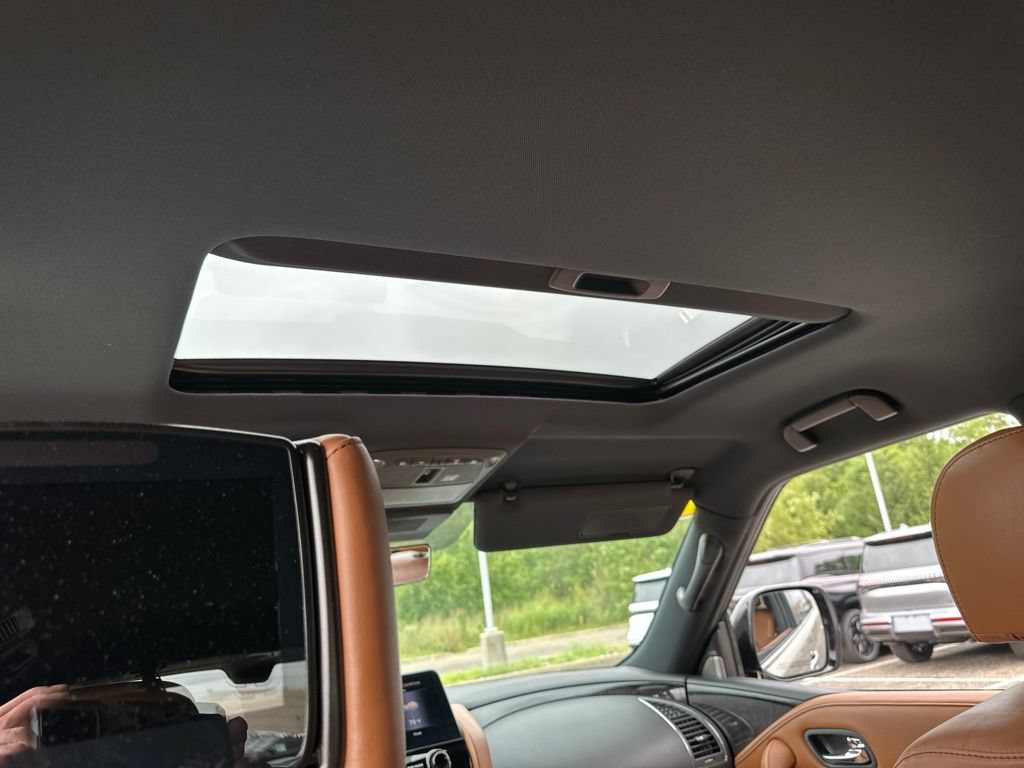 Used 2022 INFINITI QX80 Sensory w/ All-Season Package AWD/4WD image 49