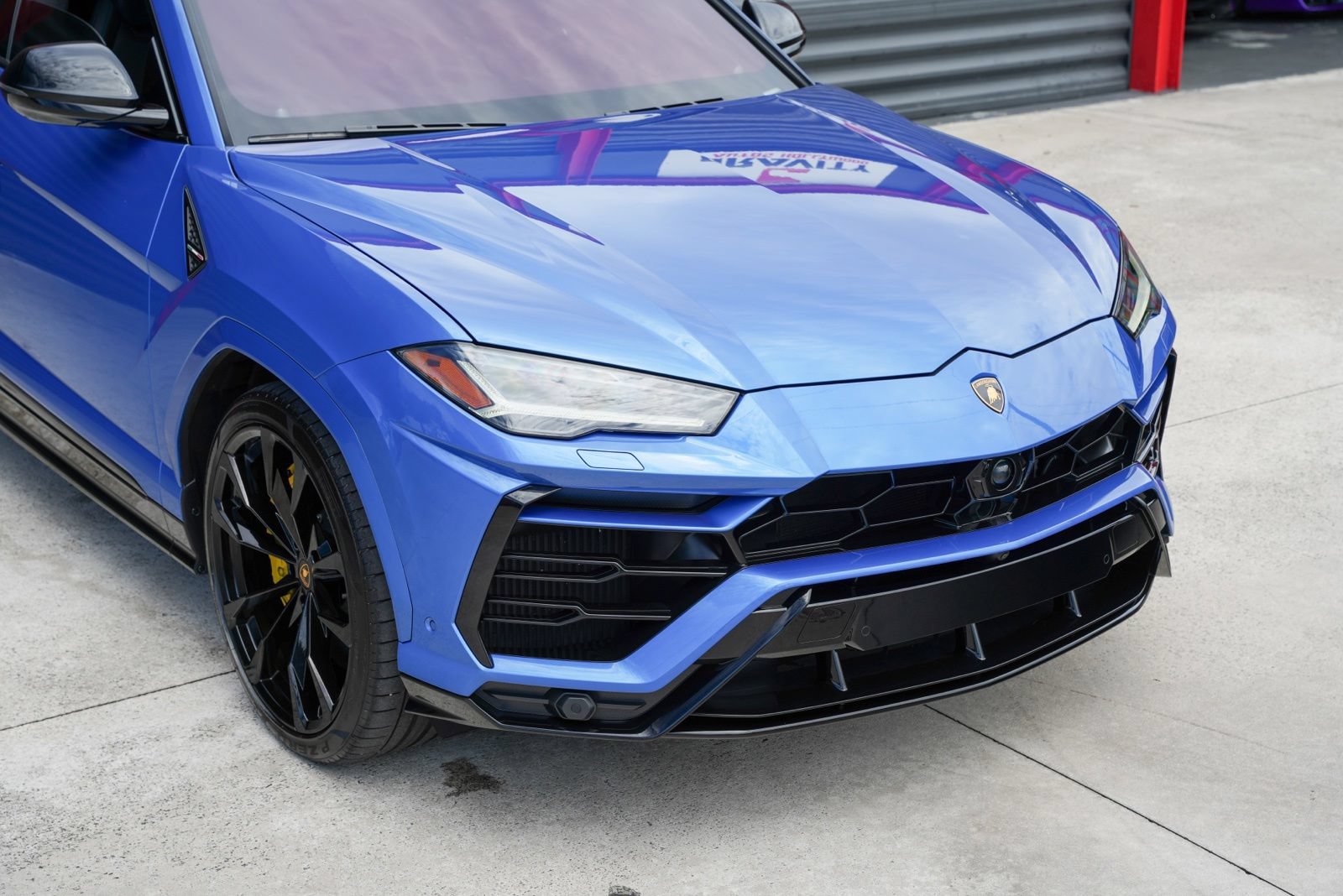 Used 2022 Lamborghini Urus AWD/4WD image 7