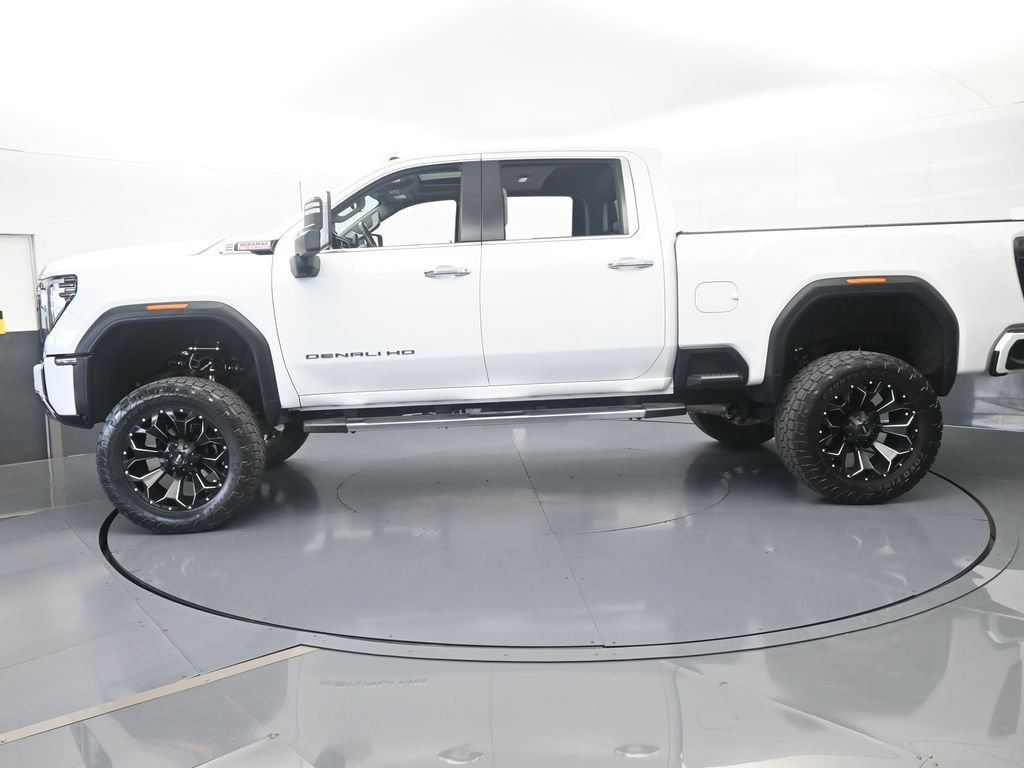 Used 2024 GMC Sierra 2500 Denali w/ Denali Reserve Package AWD/4WD image 3