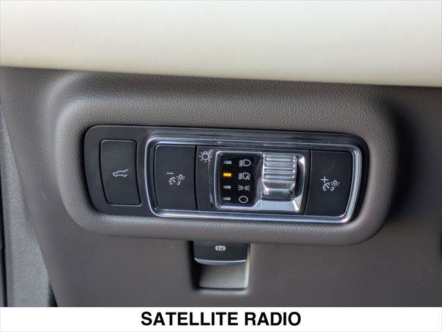 Used 2024 Lincoln Nautilus Black Label w/ Jet Appearance Package (87T) AWD/4WD image 20