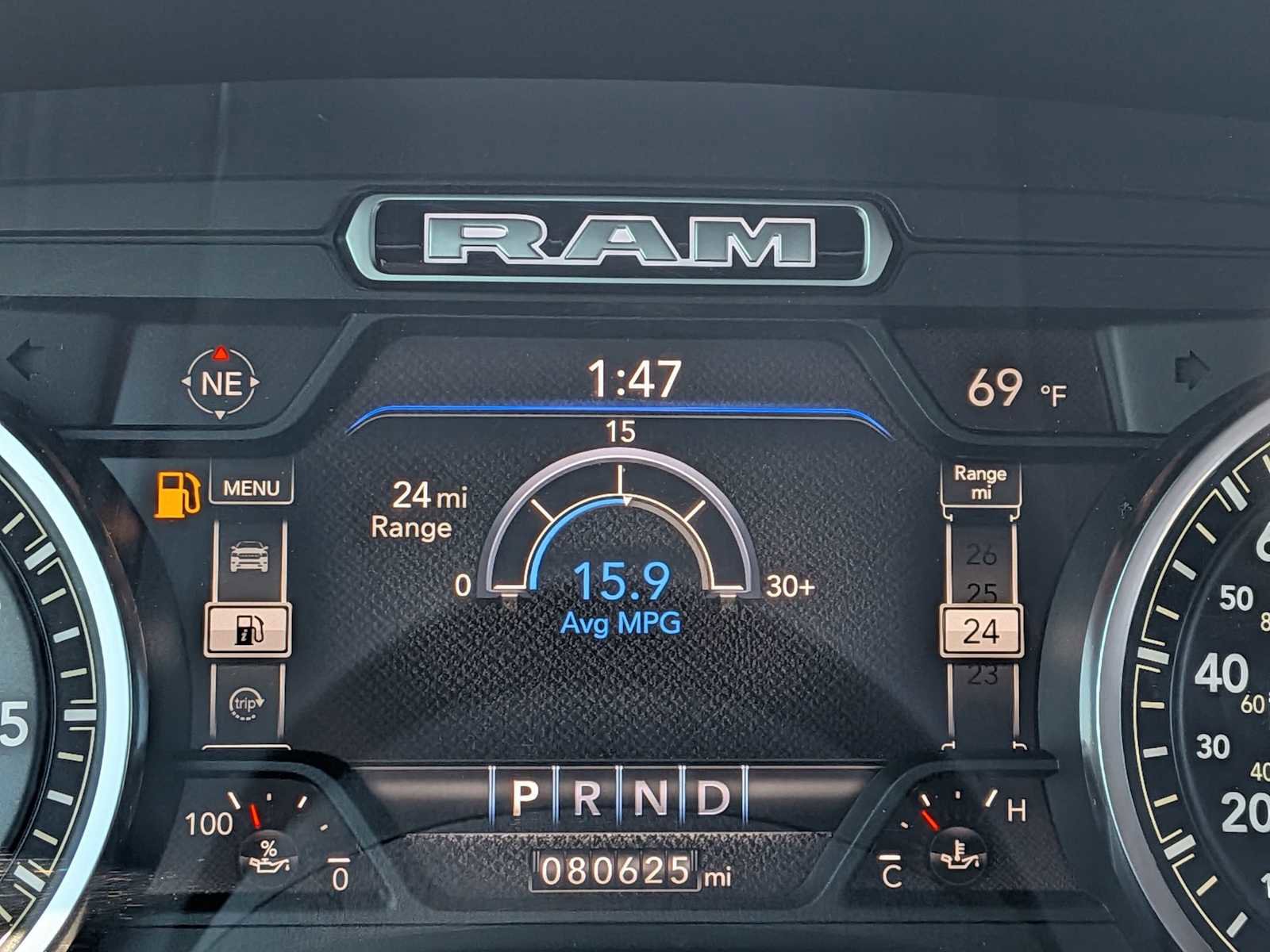Used 2020 RAM 1500 Laramie w/ Sport Appearance Package AWD/4WD image 29