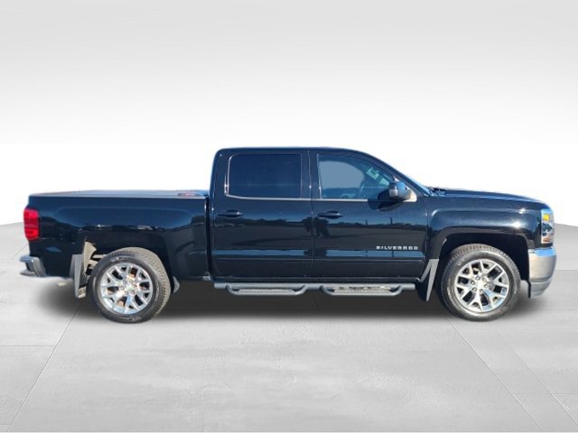 Used 2018 Chevrolet Silverado 1500 LT w/ All Star Edition AWD/4WD image 2