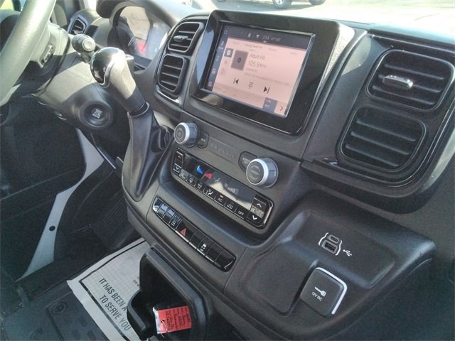 Used 2025 RAM ProMaster 2500 w/ Convenience Group image 21