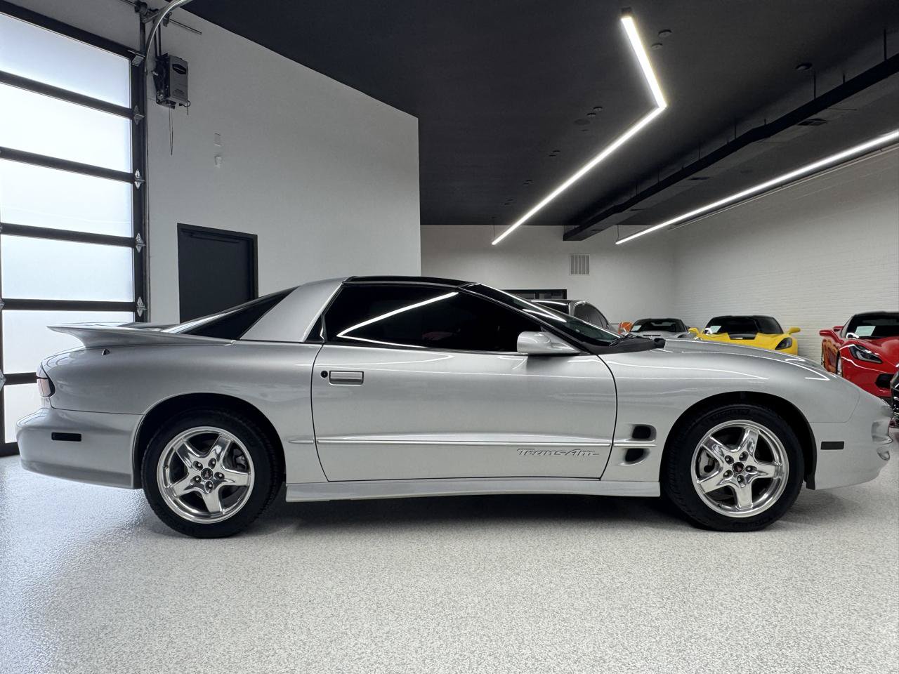 Used 2000 Pontiac Firebird Formula RWD image 16