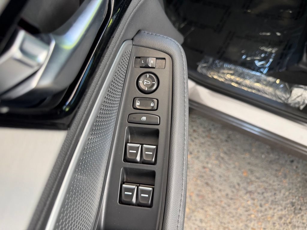 New 2026 Acura MDX SH-AWD image 13
