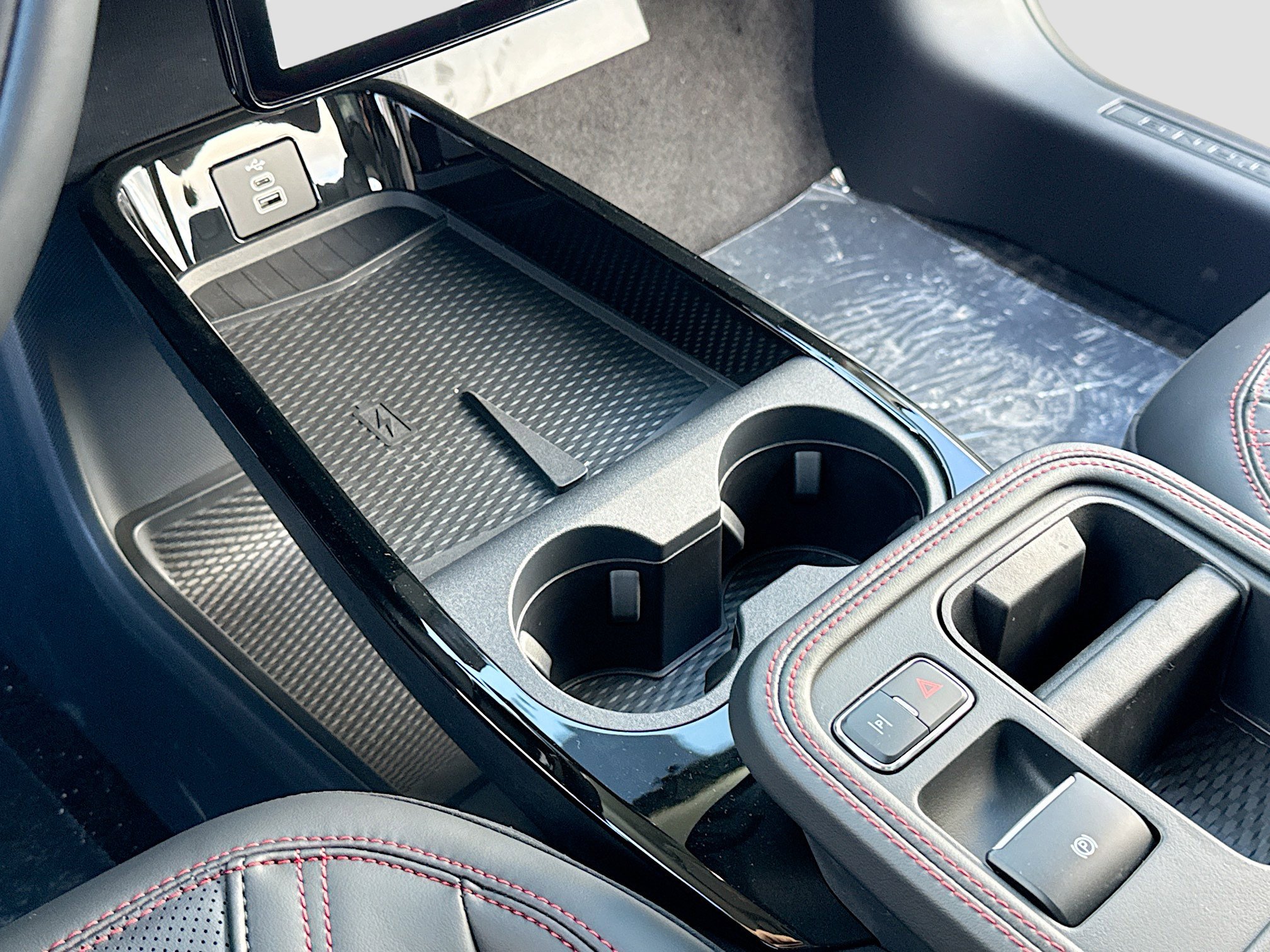 New 2025 Ford Mustang Mach-E Premium w/ Sport Appearance Package AWD/4WD image 11