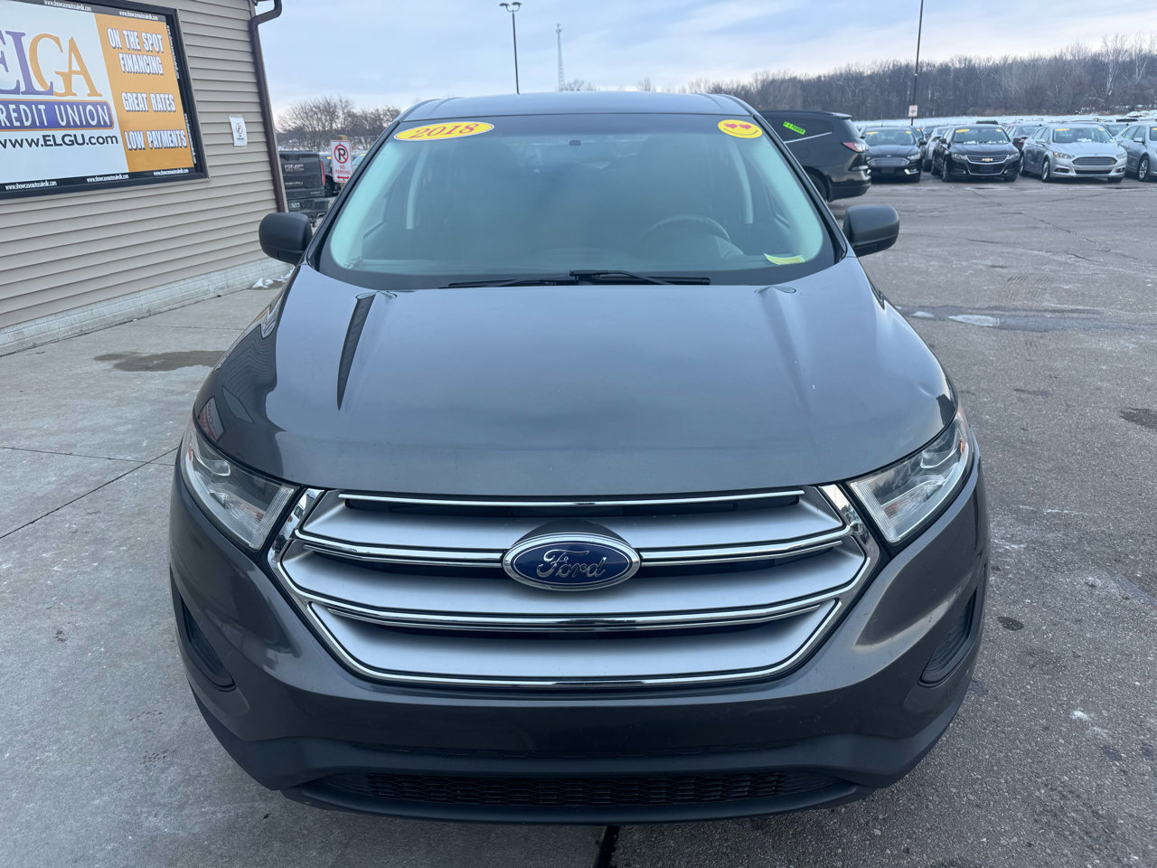 Used 2018 Ford Edge SE image 2